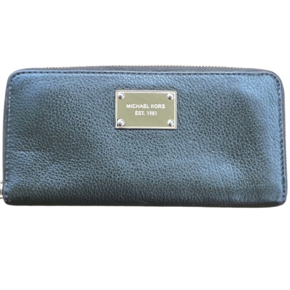 Michael Kors Forest Green Leather Wallet - Picture 1 of 5